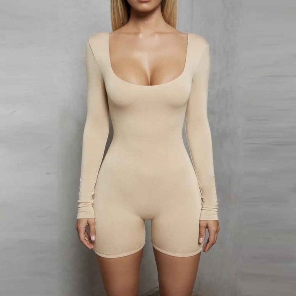 Nude long sleeve short jumpsuit